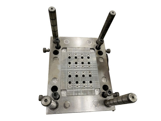 Buen precio Empresas de moldeo por inyección de plásticos médicos de prototipos CNC para piezas de automóviles en línea